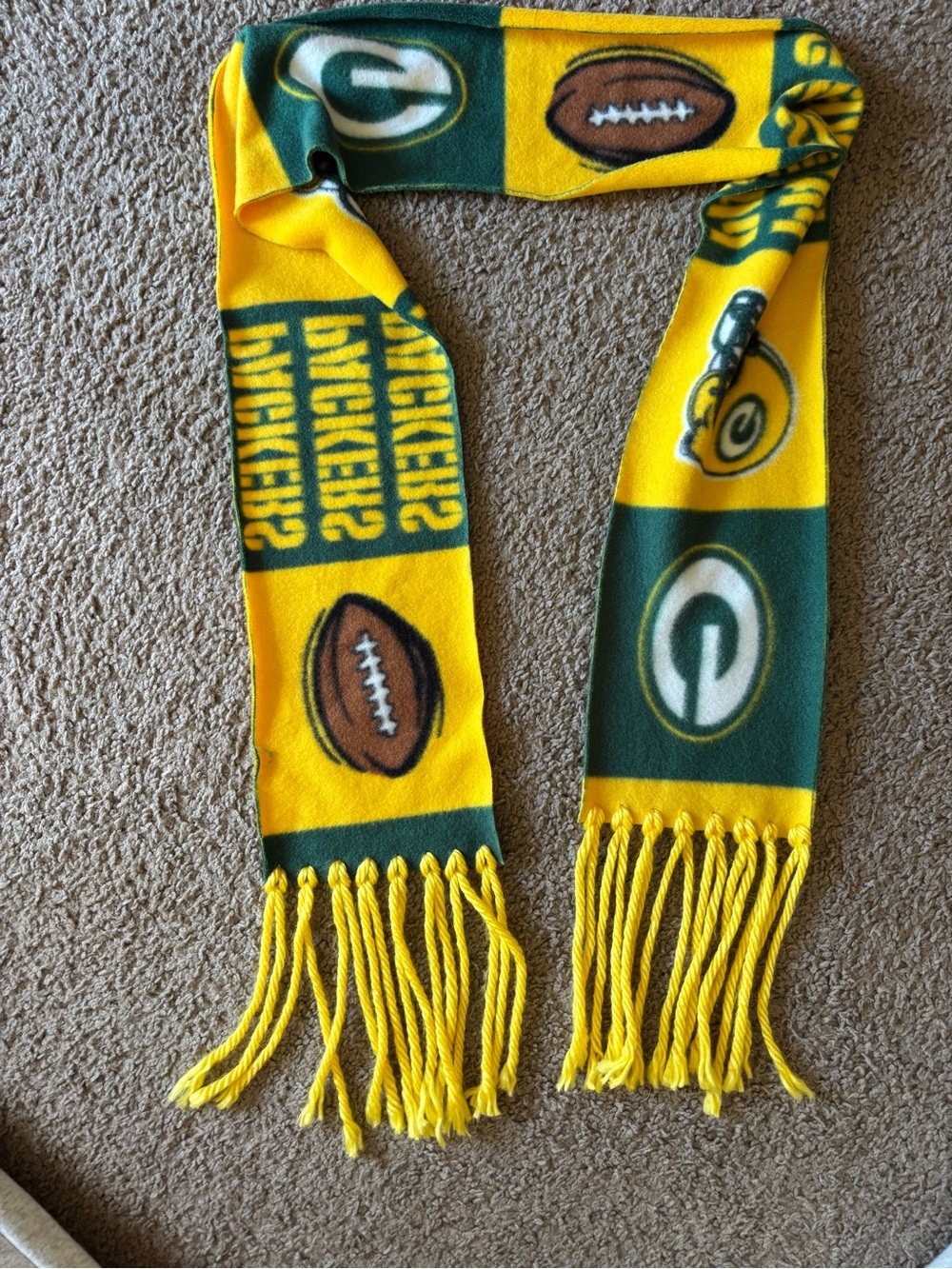 Green Bay Packer Backer Scarf